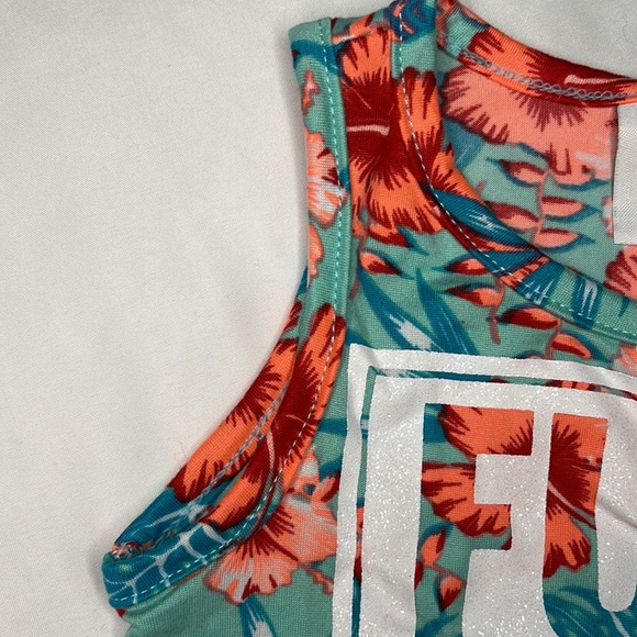 New Chic Baby Girl’s Two-Piece Dress Set - Picture 6 of 11